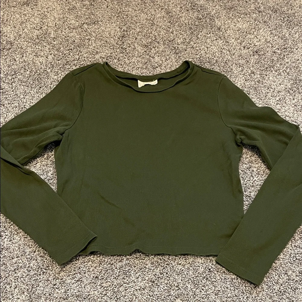 Olive Green Long Sleeve Women's Top size XL - Picture 1 of 2